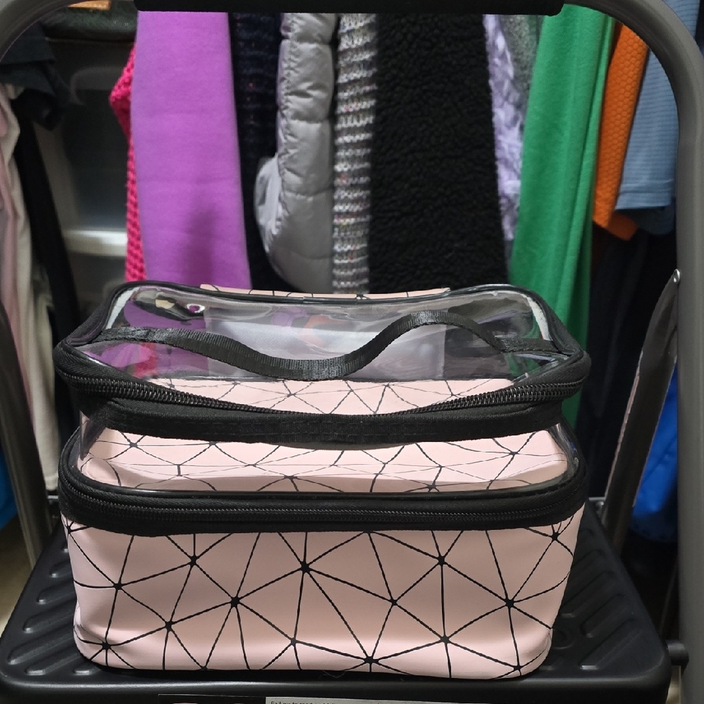 Chic Pink Geometric Cosmetic Bag